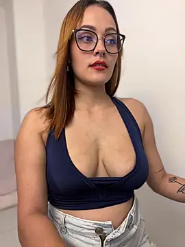 Snapshot of Miss-Abbii chatting on 7, 12, 2024 Miss-Abbii online show from 7, 12, 2024