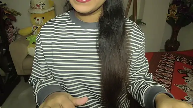 Most-Beautiful-Queen online show from 23, 12, 2024