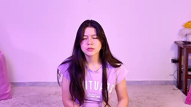 Snapshot of pink_flower_ chatting on 5, 11, 2025 pink flower online show from 5, 11, 2025