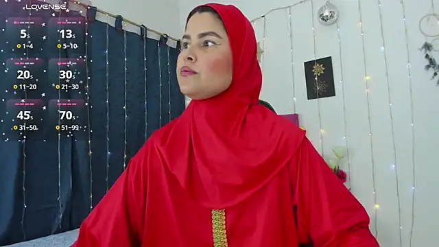 AishaAmin  online show from 18, 9, 2025