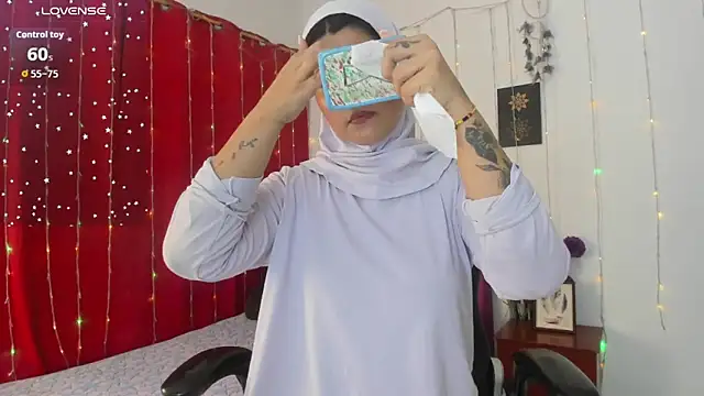 AishaAmin  online show from 10, 4, 2026