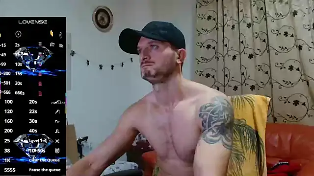 cuple hoot  online show from 29, 10, 2025