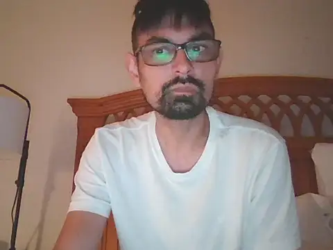 Snapshot of spence204011 chatting on 24, 10, 2025 spence204011 online show from 24, 10, 2025