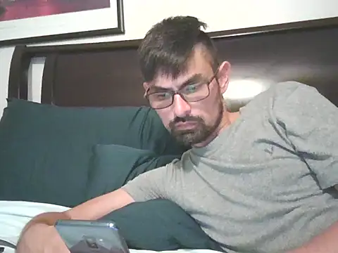 Snapshot of spence204011 chatting on 23, 11, 2025 spence204011 online show from 23, 11, 2025