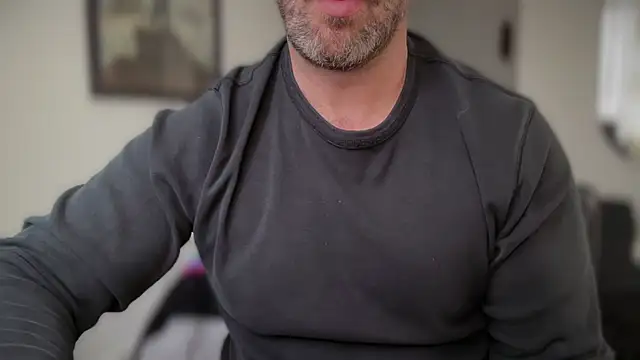 Snapshot of Mr_Beef chatting on 3, 11, 2025 Mr Beef online show from 3, 11, 2025