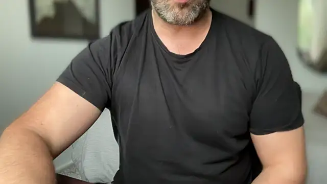 Snapshot of Mr_Beef chatting on 14, 11, 2025 Mr Beef online show from 14, 11, 2025