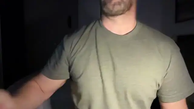 Snapshot of Mr_Beef chatting on 22, 11, 2025 Mr Beef online show from 22, 11, 2025