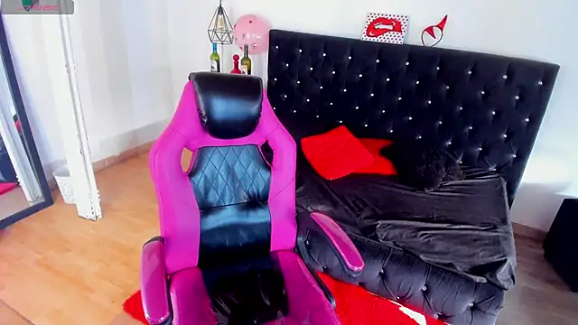 Aliciia cute1 online show from 13, 2, 2026