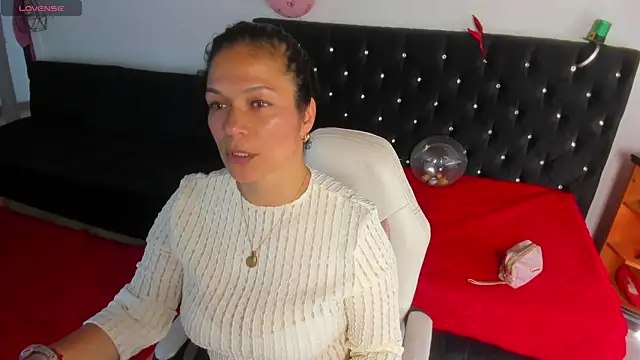 Aliciia cute1 online show from 30, 5, 2026