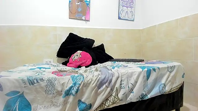 Brenda Smith69 online show from 4, 2, 2025