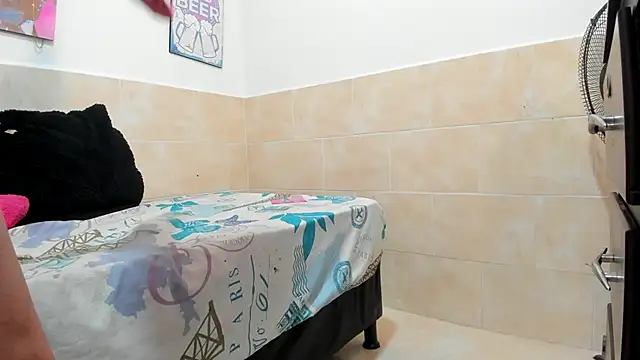 Brenda Smith69 online show from 5, 2, 2025