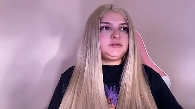 SweetPaige  online show from 19, 2, 2025