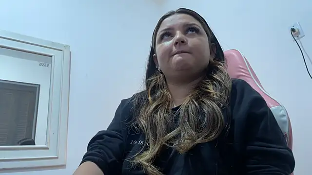 SweetPaige  online show from 22, 10, 2025