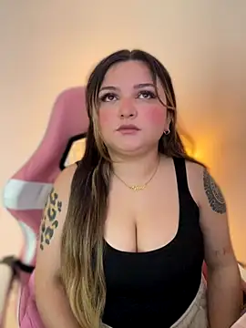 SweetPaige  online show from 15, 11, 2025