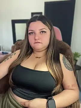 Snapshot of SweetPaige_ chatting on 8, 7, 2026 SweetPaige online show from 8, 7, 2026