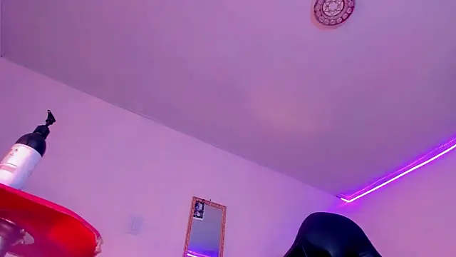 naomy  xx online show from 12, 3, 2025