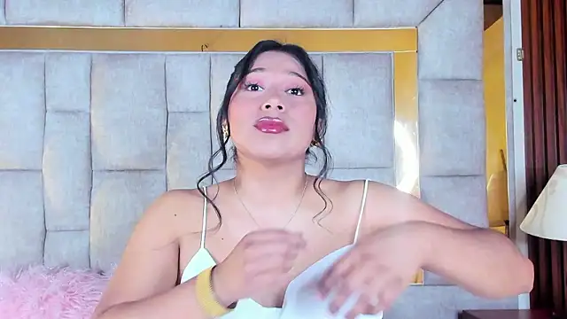 Snapshot of LinnaGardenia chatting on 3, 2, 2026 LinnaGardenia online show from 3, 2, 2026