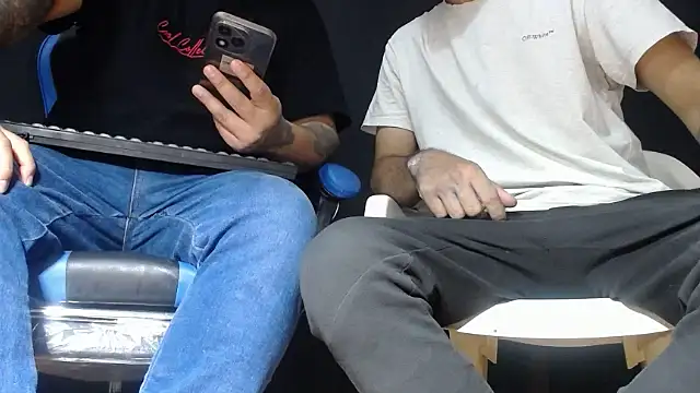 Snapshot of DickMasterfindom chatting on 5, 6, 2026 DickMasterfindom online show from 5, 6, 2026