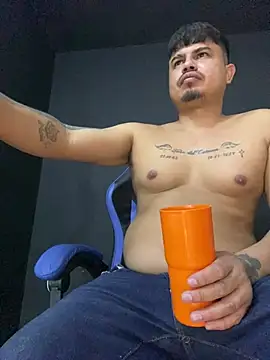 Snapshot of DickMasterfindom chatting on 28, 6, 2026 DickMasterfindom online show from 28, 6, 2026
