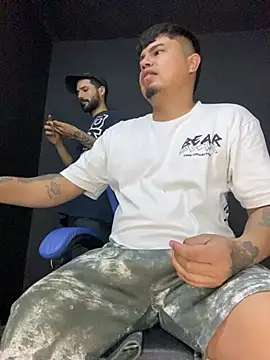 Snapshot of DickMasterfindom chatting on 3, 7, 2026 DickMasterfindom online show from 3, 7, 2026