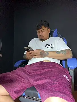 Snapshot of DickMasterfindom chatting on 11, 7, 2026 DickMasterfindom online show from 11, 7, 2026