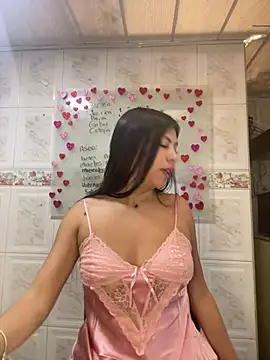 Snapshot of Alanna_atm_ chatting on 5, 1, 2025 Alanna atm online show from 5, 1, 2025