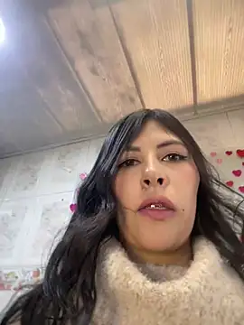 Snapshot of Alanna_atm_ chatting on 6, 2, 2025 Alanna atm online show from 6, 2, 2025