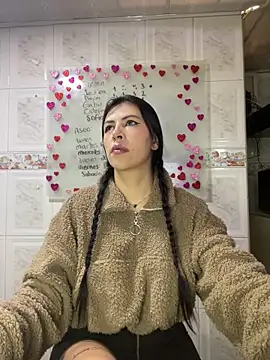 Snapshot of Alanna_atm_ chatting on 12, 2, 2025 Alanna atm online show from 12, 2, 2025