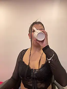 Snapshot of Alanna_atm_ chatting on 29, 3, 2026 Alanna atm online show from 29, 3, 2026