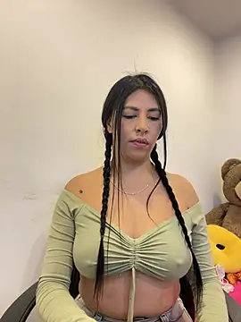 Snapshot of Alanna_atm_ chatting on 16, 6, 2026 Alanna atm online show from 16, 6, 2026