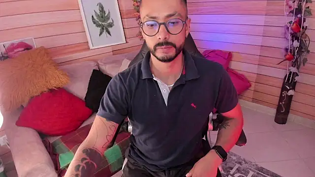 Snapshot of Tom_cooper_ chatting on 12, 3, 2025 Tom cooper online show from 12, 3, 2025