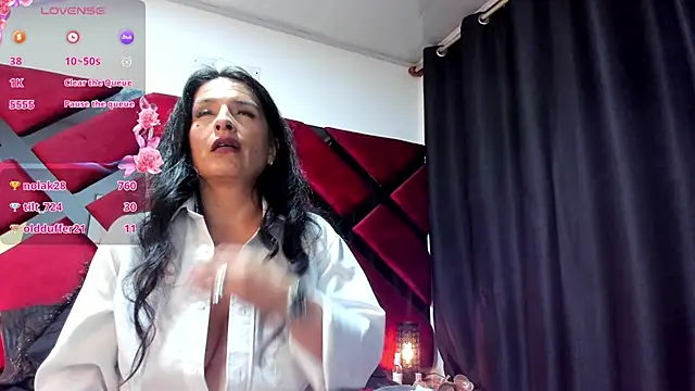 Snapshot of Kendra-Foxxy chatting on 4, 3, 2025 Kendra-Foxxy online show from 4, 3, 2025
