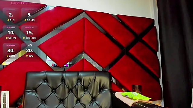 Snapshot of Kendra-Foxxy chatting on 12, 11, 2025 Kendra-Foxxy online show from 12, 11, 2025