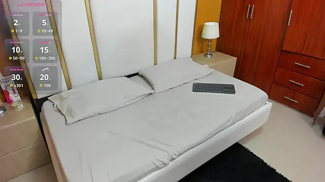 FOXYRIVER  online show from 18, 3, 2026