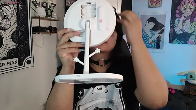 mollyshake1 online show from 5, 3, 2025