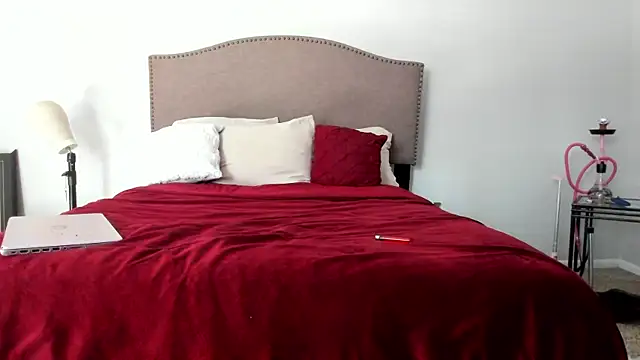 yiauana online show from 20, 9, 2025