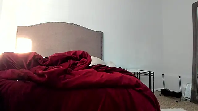 yiauana online show from 27, 9, 2025