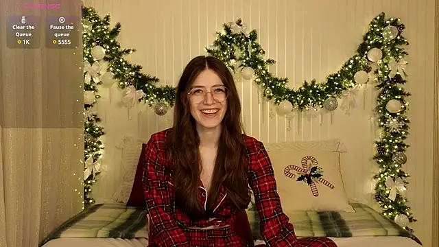 Snapshot of Ester_Hill chatting on 9, 1, 2025 Ester Hill online show from 9, 1, 2025
