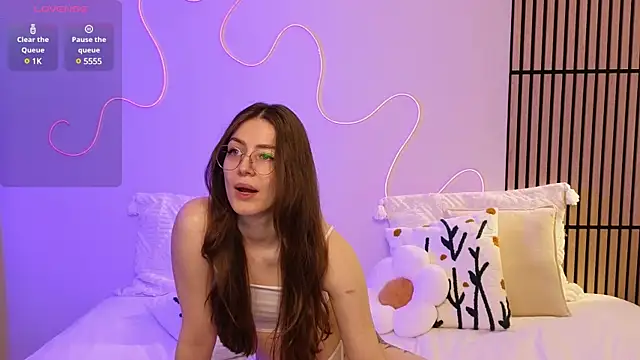 Snapshot of Ester_Hill chatting on 31, 1, 2025 Ester Hill online show from 31, 1, 2025