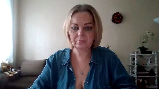 Snapshot of SofiyaPetrova chatting on 5, 2, 2025 SofiyaPetrova online show from 5, 2, 2025