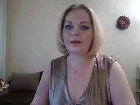 Snapshot of SofiyaPetrova chatting on 7, 3, 2025 SofiyaPetrova online show from 7, 3, 2025