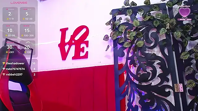 Snapshot of moon_sunflower chatting on 7, 3, 2025 moon sunflower online show from 7, 3, 2025