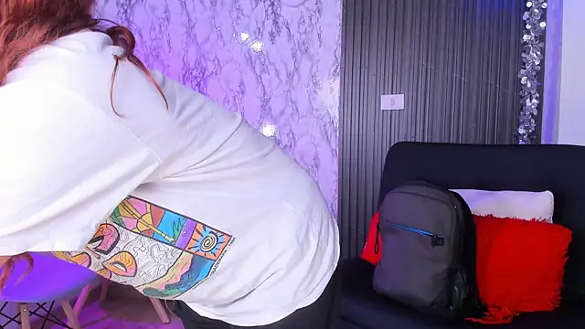 chloe blue online show from 21, 3, 2025