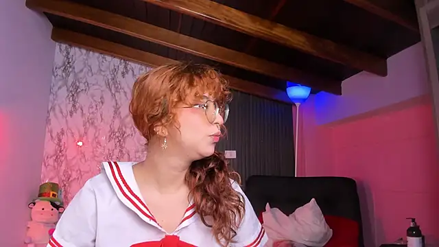 chloe blue online show from 3, 10, 2025