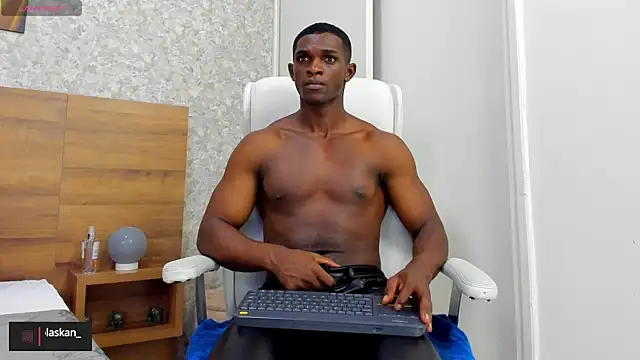 nicolaskan online show from 23, 12, 2024