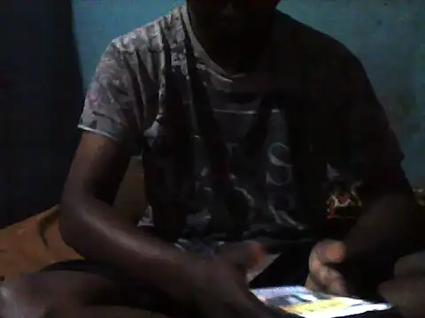 Snapshot of little__joy chatting on 4, 11, 2025 little joy online show from 4, 11, 2025