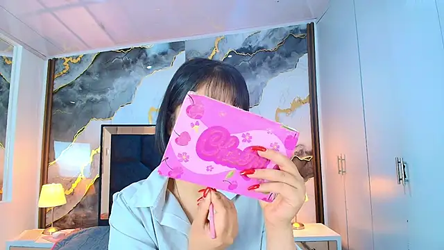 lina bedoya  online show from 9, 7, 2026