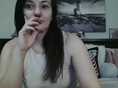 CrystalLakeXO online show from 2, 2, 2025