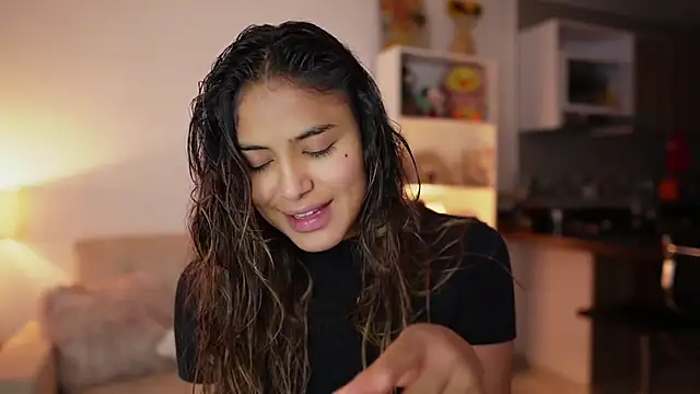 SaraParisi online show from 1, 2, 2026