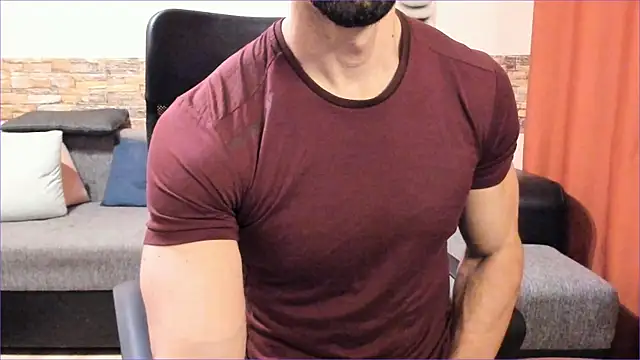 HotHunkTrainer online show from 23, 11, 2025